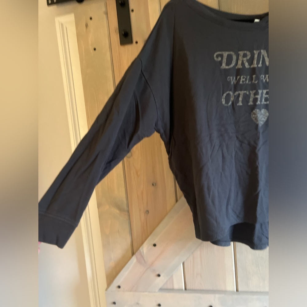 Express One Eleven Sweatshirt - Picture 4 of 6